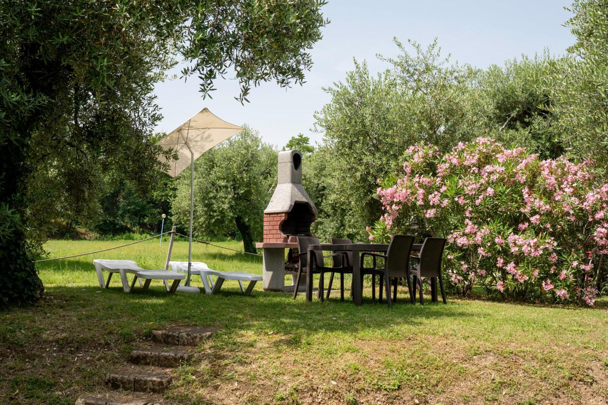 Sivinos Camping Boutique Manerba del Garda Exterior photo